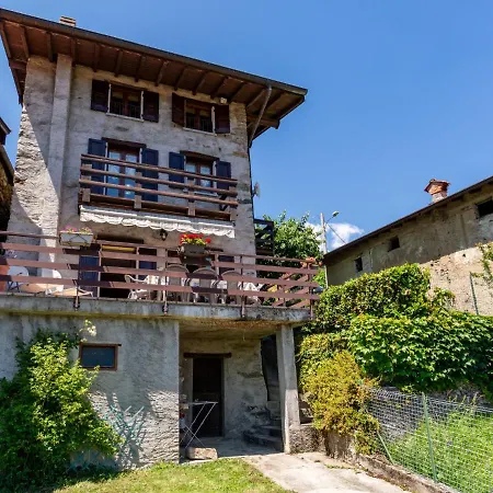 Glicine By Interhome *